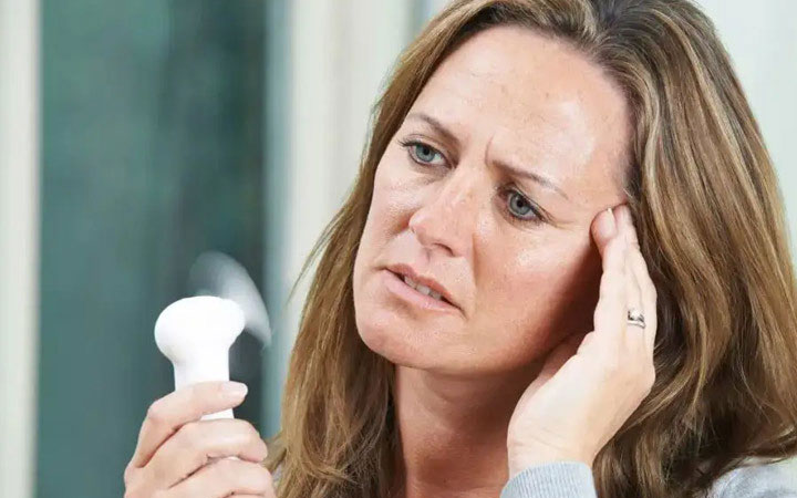 宁波53岁供卵试管：女性更年期的症状有哪些？八种症状要自查